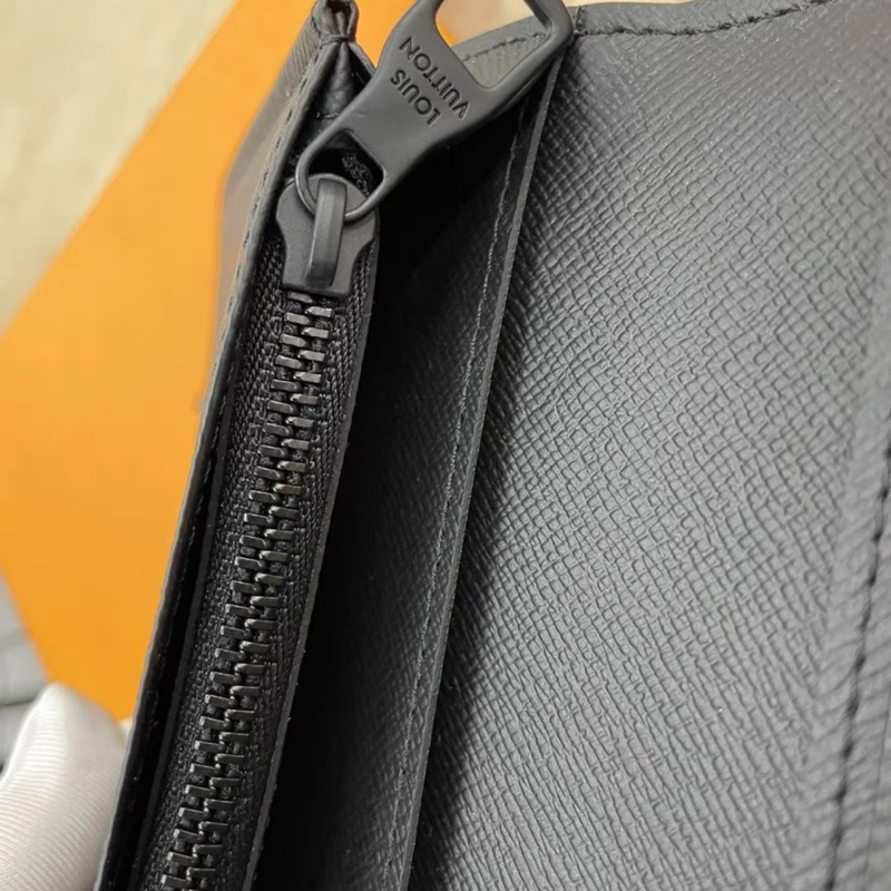 Louis Vuitton • 限量款經典老花翻蓋長夾 閒置未使用全配✔️-4