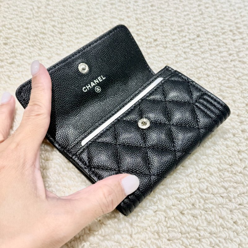 CHANEL - 黑色荔枝皮銀釦boy下蓋單層卡包-2