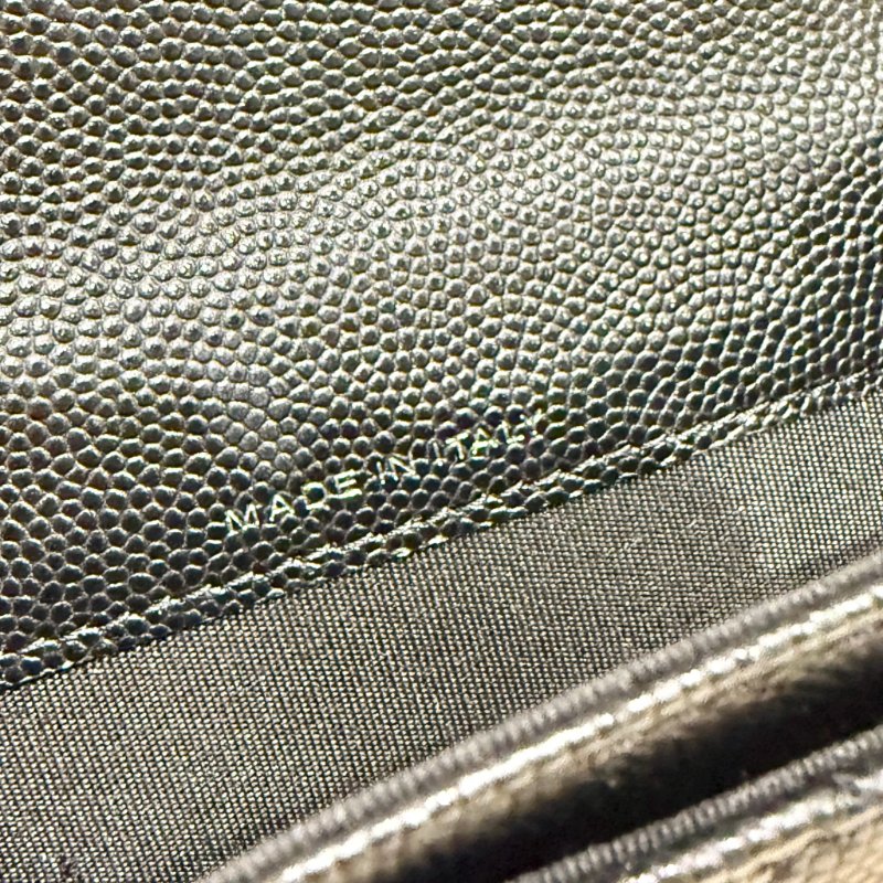 CHANEL - 黑色荔枝皮銀釦boy下蓋單層卡包-10