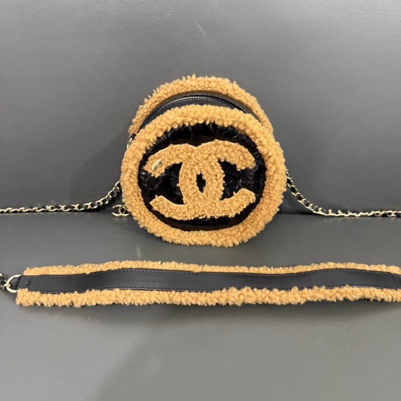 Chanel • 泰迪🐻羊羔毛拼油蠟牛皮圓餅包 絕版美品-2
