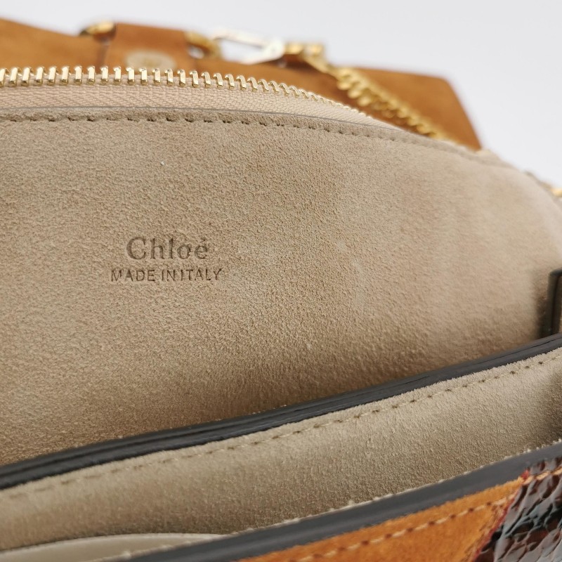 Chloe Faye蛇皮翻毛皮拼色鏈條扣飾斜挎包-7