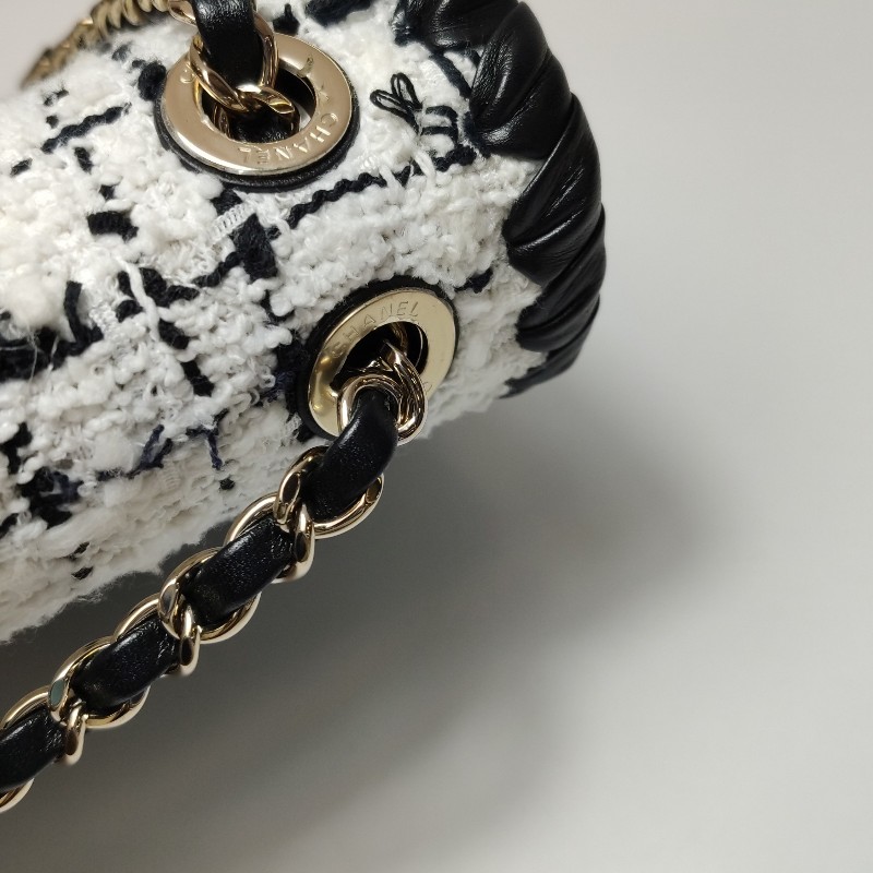 Chanel 牛皮毛呢字母雙C鏈條斜挎單肩包晶片款-10