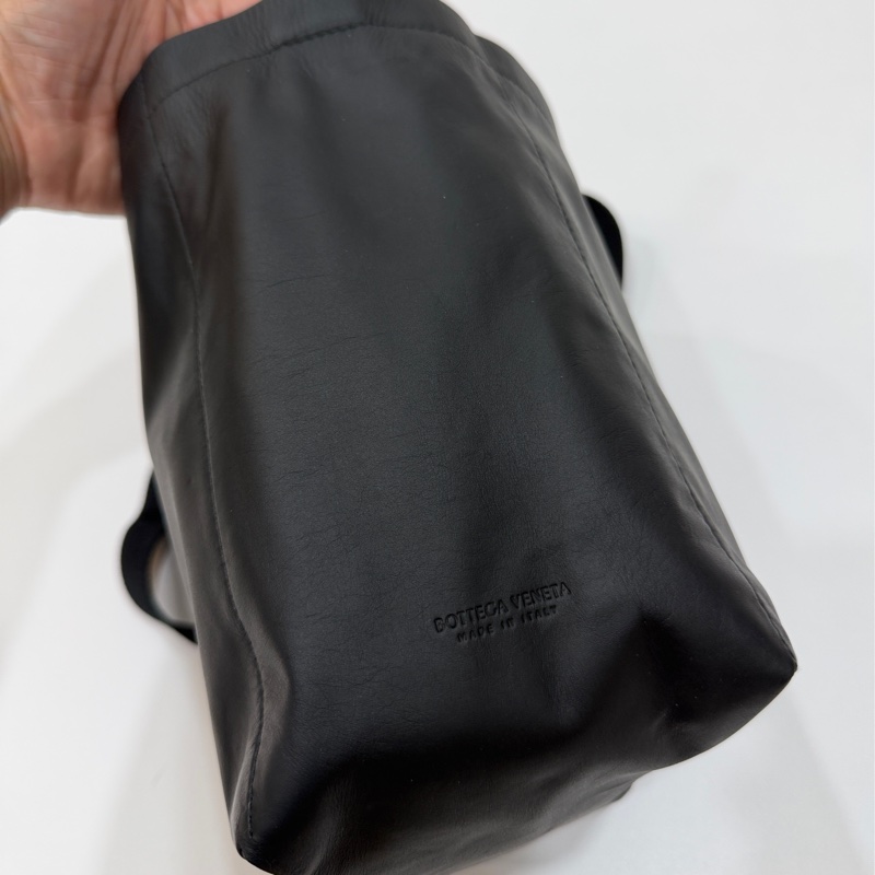 Bottega Veneta BV 黑色 水桶包 肩背包 側背包 斜背包-13