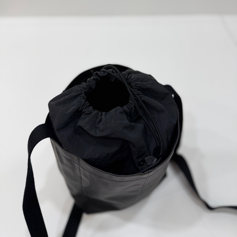 Bottega Veneta BV 黑色 水桶包 肩背包 側背包 斜背包-19