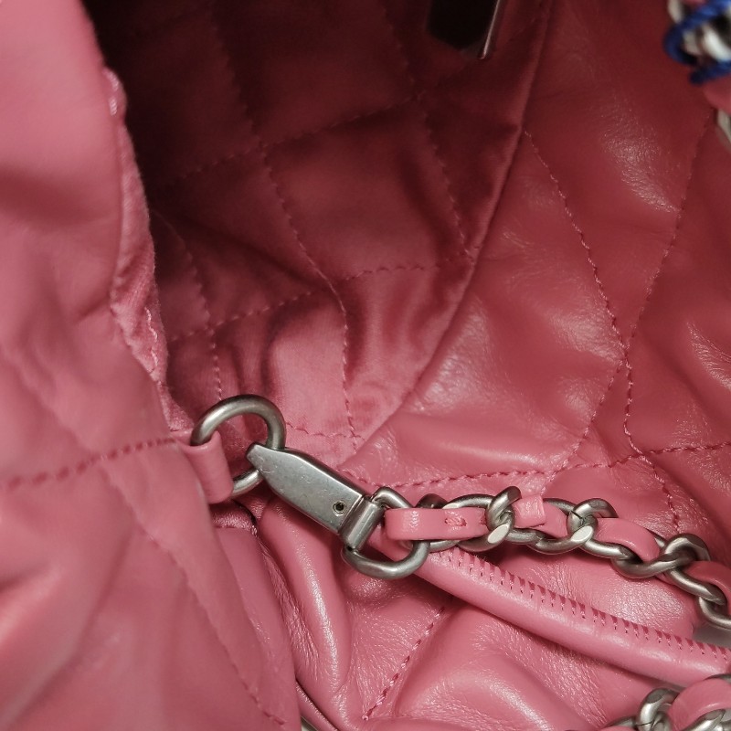 Chanel 22Bag迷你油蠟皮鏈條字母Logo金幣吊墜斜挎單肩包-10