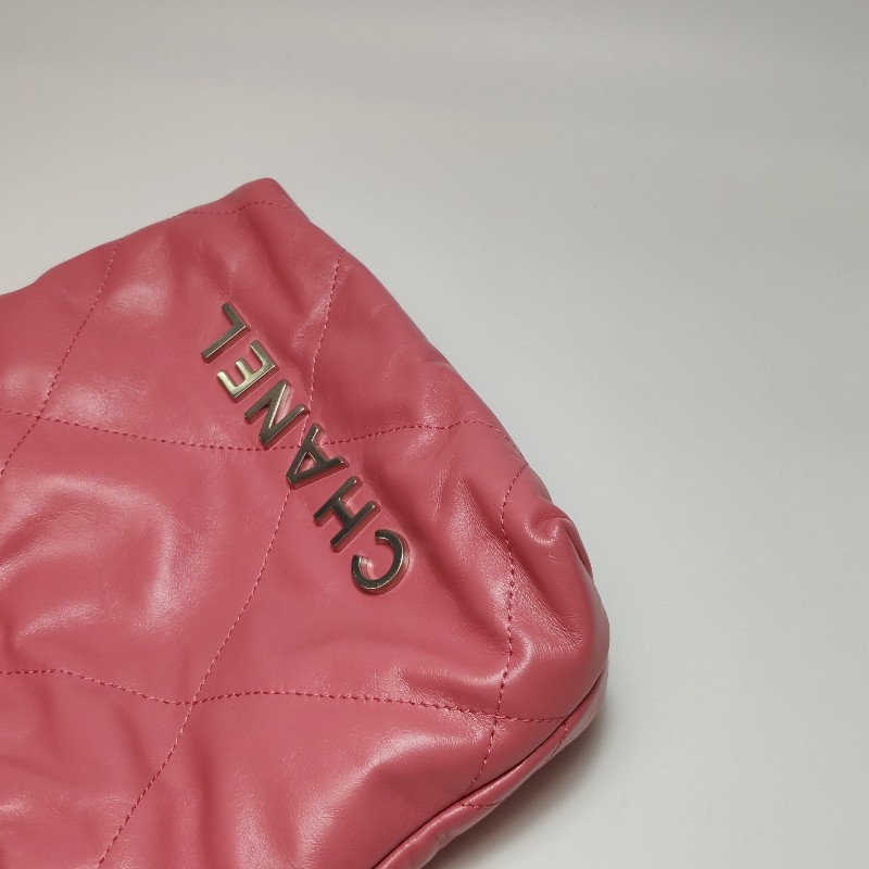 Chanel 22Bag迷你油蠟皮鏈條字母Logo金幣吊墜斜挎單肩包-12