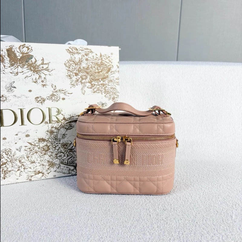Dior  • Travel Vanity 粉色金釦羊皮化妝盒子包 小號-2