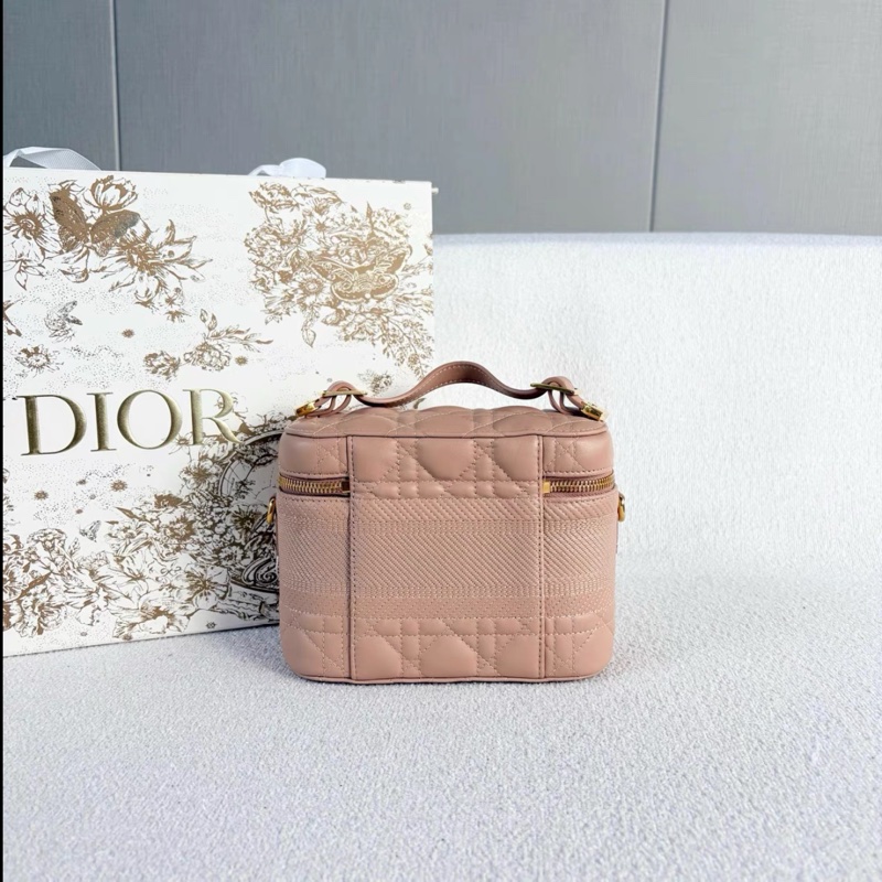 Dior  • Travel Vanity 粉色金釦羊皮化妝盒子包 小號-3