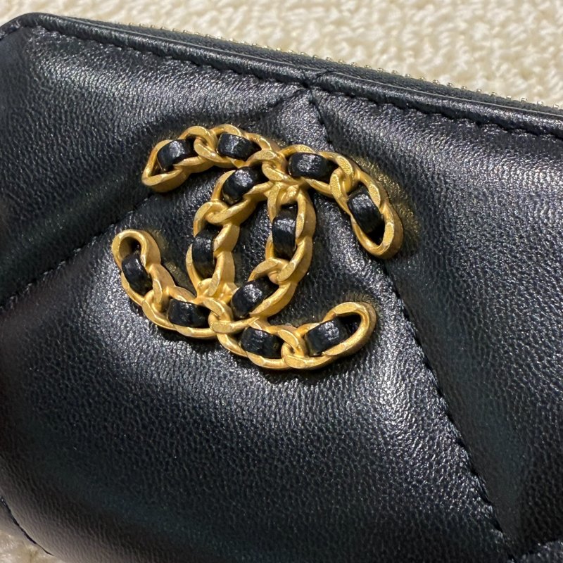 CHANEL - 黑色菱格羊皮19系列零錢卡包-2