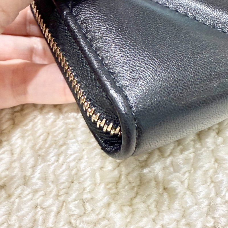 CHANEL - 黑色菱格羊皮19系列零錢卡包-12