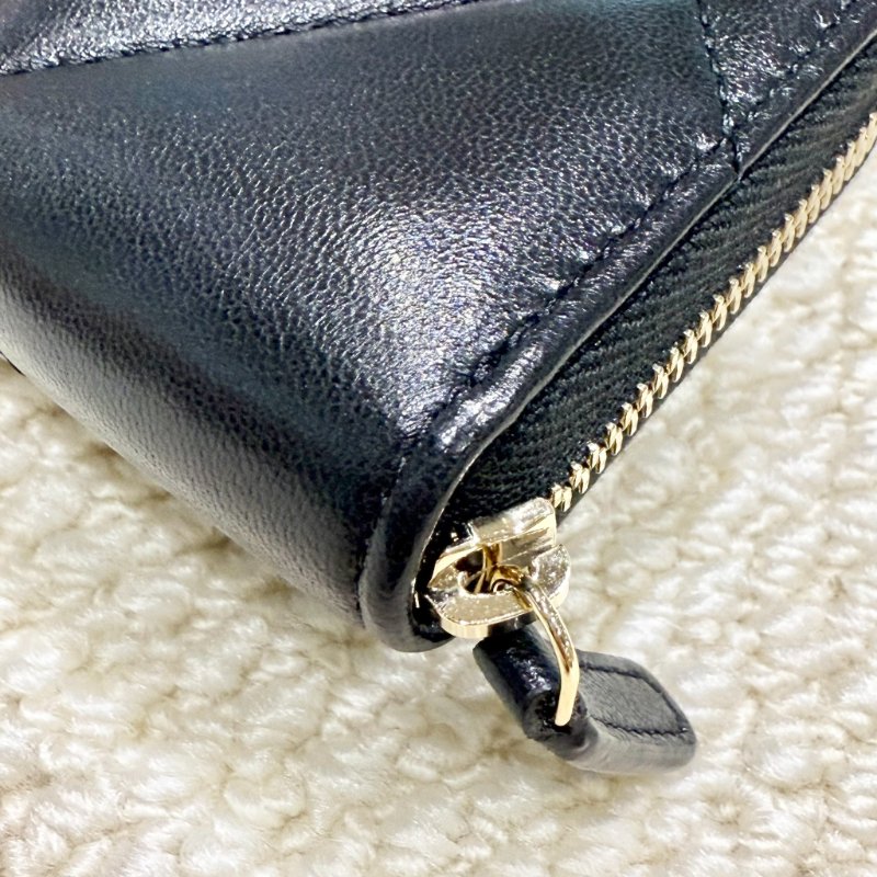 CHANEL - 黑色菱格羊皮19系列零錢卡包-13