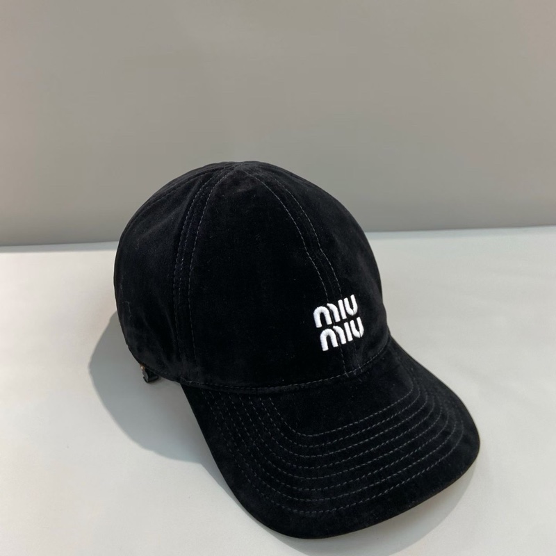 MIUMIU秋天絲絨捧球帽 黑色 S M L-1