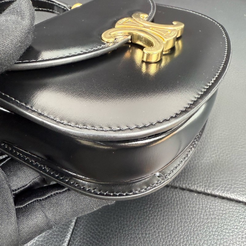 Celine BESACE TRIOMPHE迷你亮泽牛皮革手袋 黑色凱旋門手提包肩背包-5