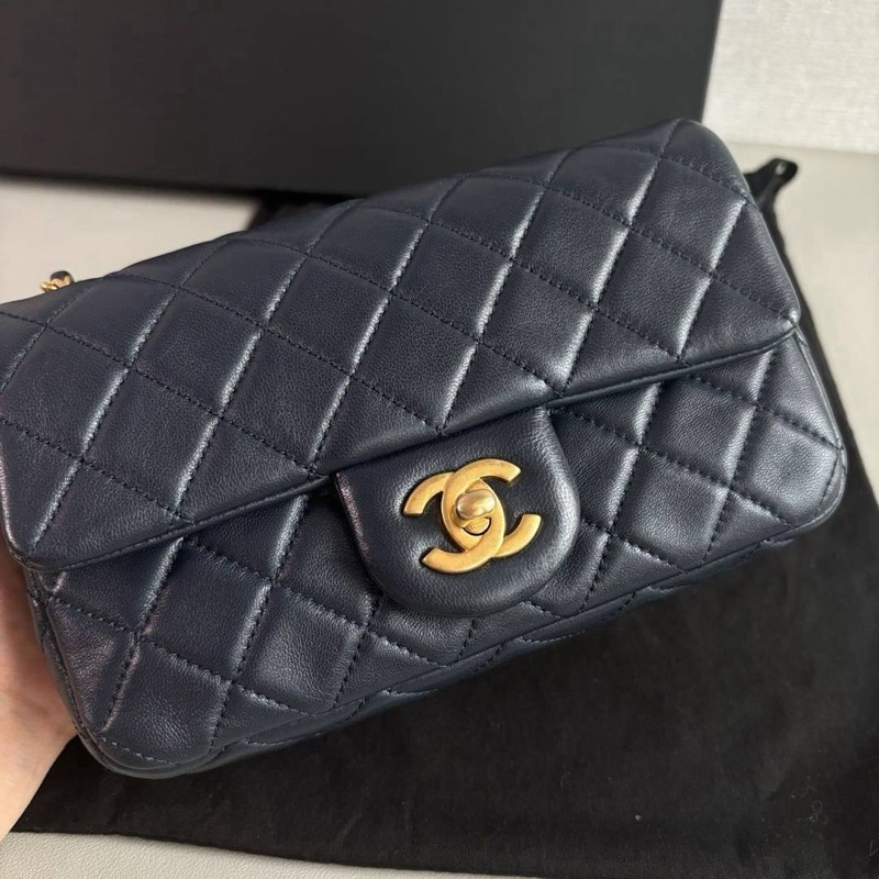 小巴黎二手名牌真品chanel mini coco 金球 狀況好 ㄧ包難求 午夜藍-1