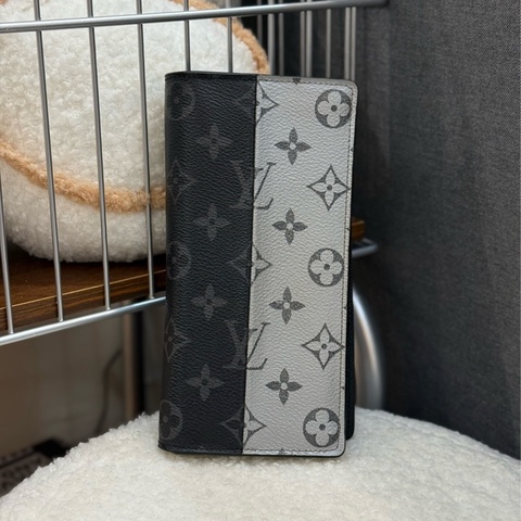 （稀有釋出⚡️）Lv 2018限量秀款黑銀老花系列長夾