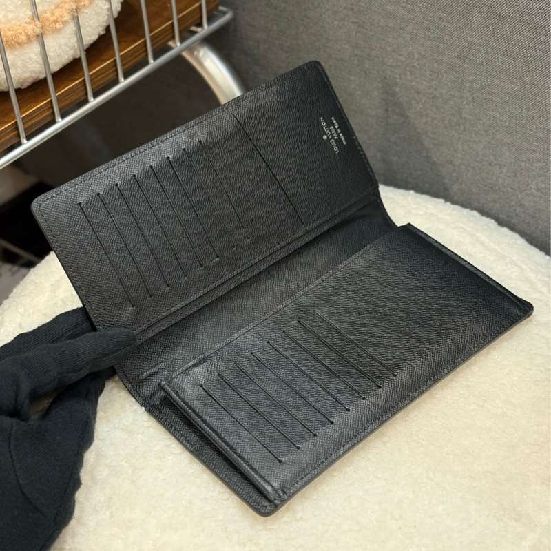 (稀有釋出⚡️)Lv 2018限量秀款黑銀老花系列長夾-13