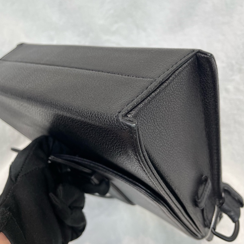 Chanel So Black 斜揹袋 XB340-6