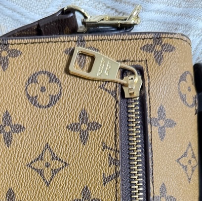 LV雙色郵差包-24