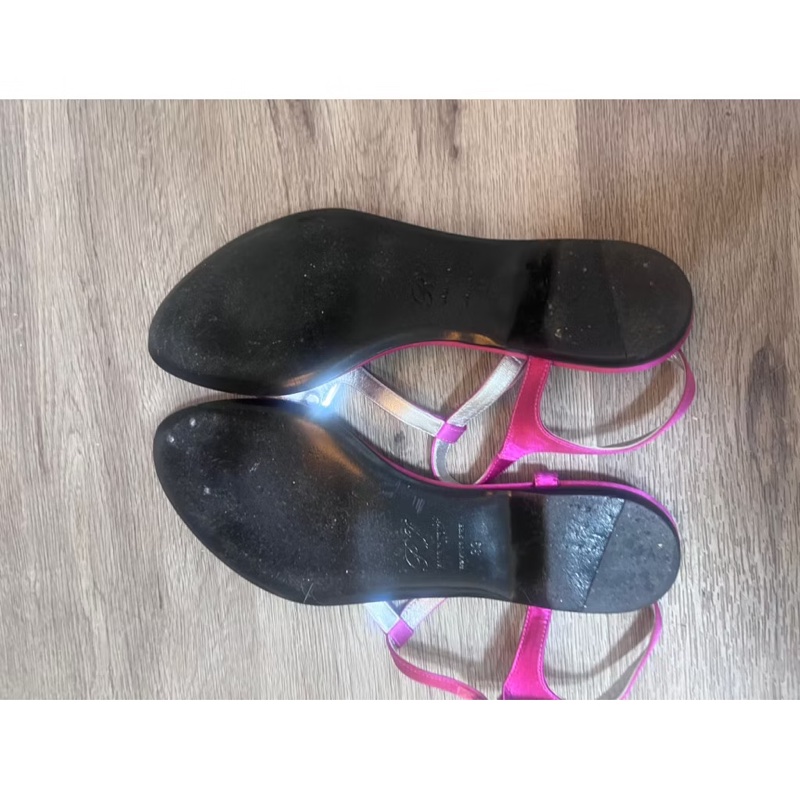 Roger vivier 鑽釦涼鞋38.5-10