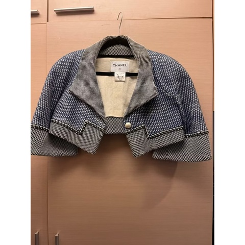 Chanel 秀款短版外套