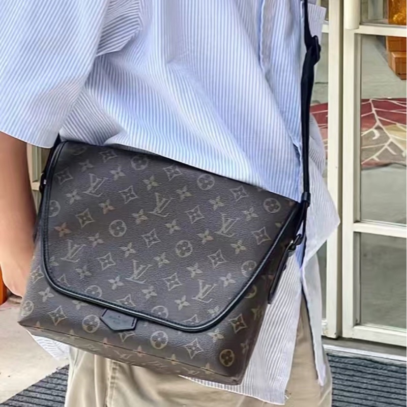 🈶購證超低價🥳Lv經典Magnetic老花郵差包斜挎包-4