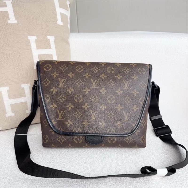 🈶購證超低價🥳Lv經典Magnetic老花郵差包斜挎包-7