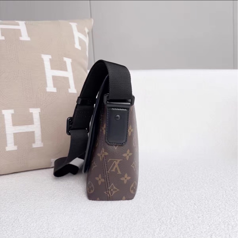 🈶購證超低價🥳Lv經典Magnetic老花郵差包斜挎包-9