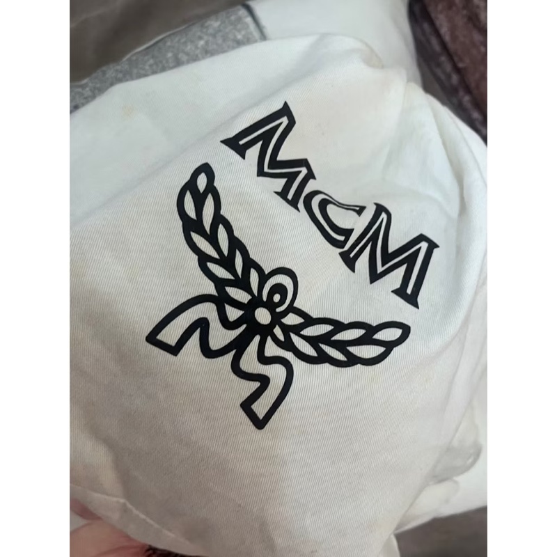 MCM包包 喜氣紅藍毛造型兔-4