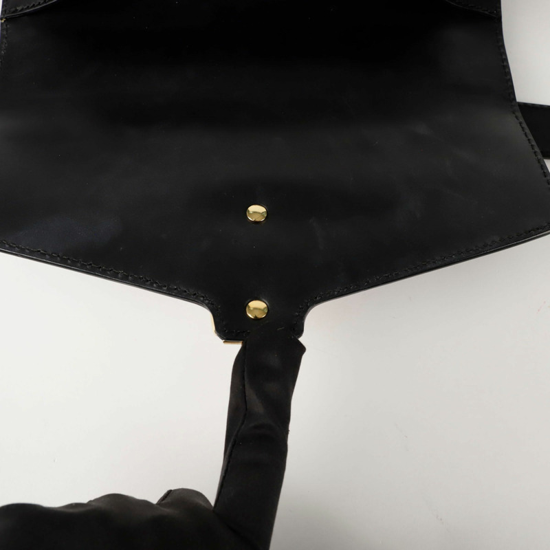 GUCCI Silvy 小號單肩包 421882-13