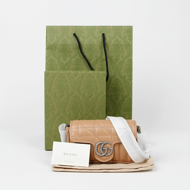 GUCCI GG Marmont 超迷你鏈條單肩斜背包 476433-0