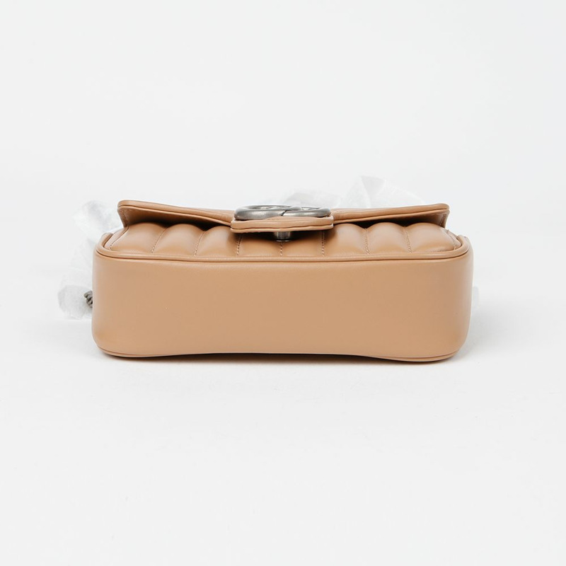 GUCCI GG Marmont 超迷你鏈條單肩斜背包 476433-5