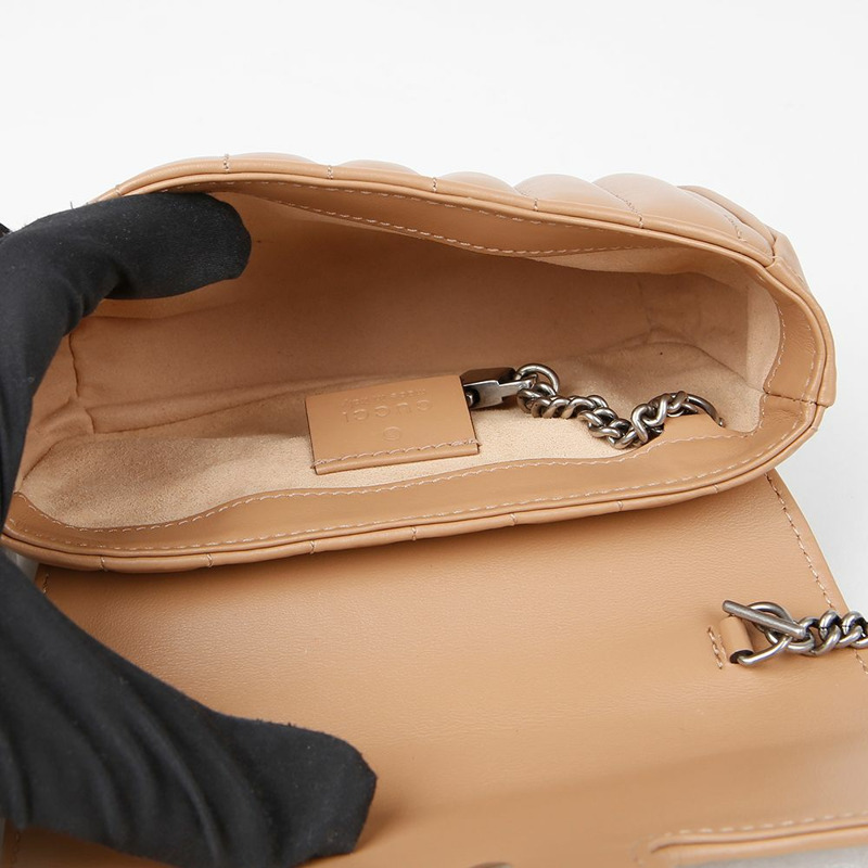 GUCCI GG Marmont 超迷你鏈條單肩斜背包 476433-8