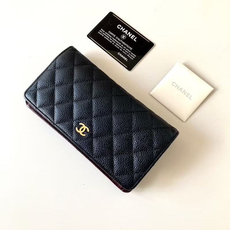 【LA LUNE】全套中古二手Chanel黑色金扣魚子醬皮革長夾錢包手袋-2