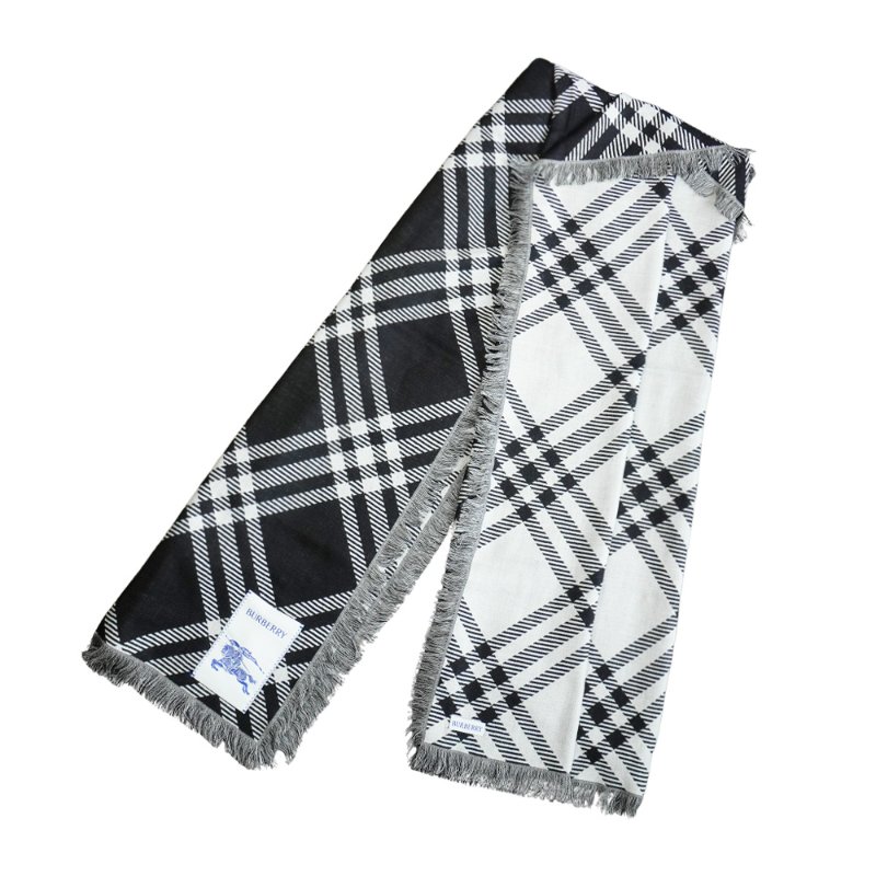 Burberry 寬版格紋羊毛絲質圍巾(8110162-黑白)-3