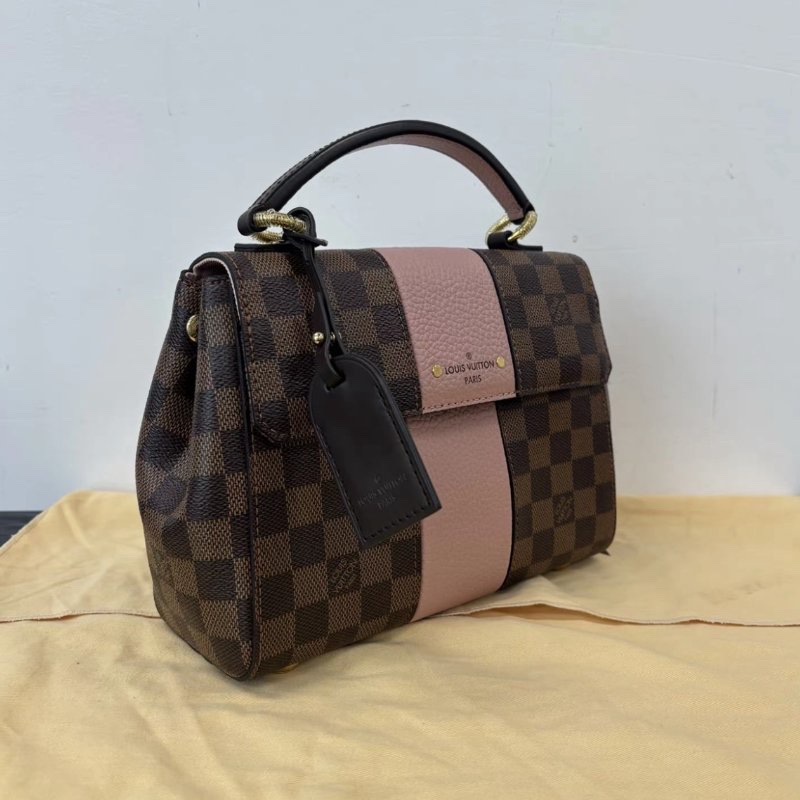 LV 粉色棋盤格郵差斜背包23*17*10 98新配件:塵袋購證-1