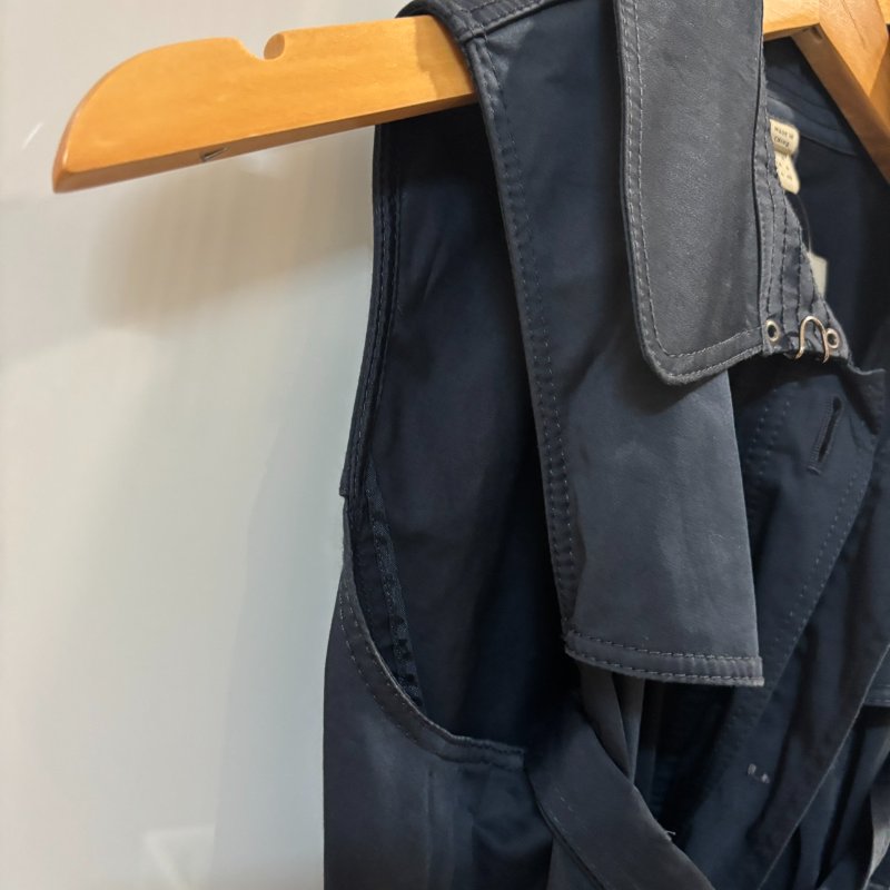 【美收精品】BURBERRY 深藍背心  4-103【隔月月中將轉賣至日本 上架期限30天】-3