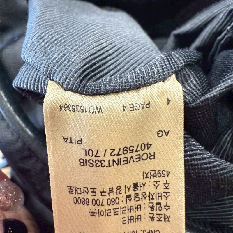 Burberry後背包黑金小號-2