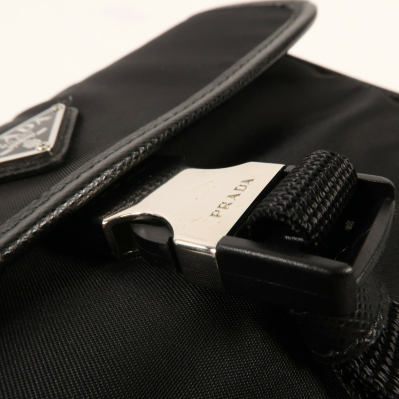 PRADA 尼龍Shoulder Bag銀扣肩背袋-6