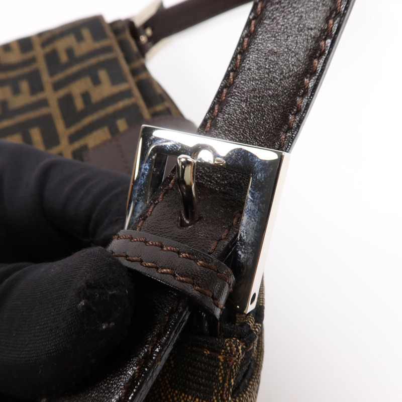 FENDI 帆布Shoulder Bag銀扣肩背袋-17