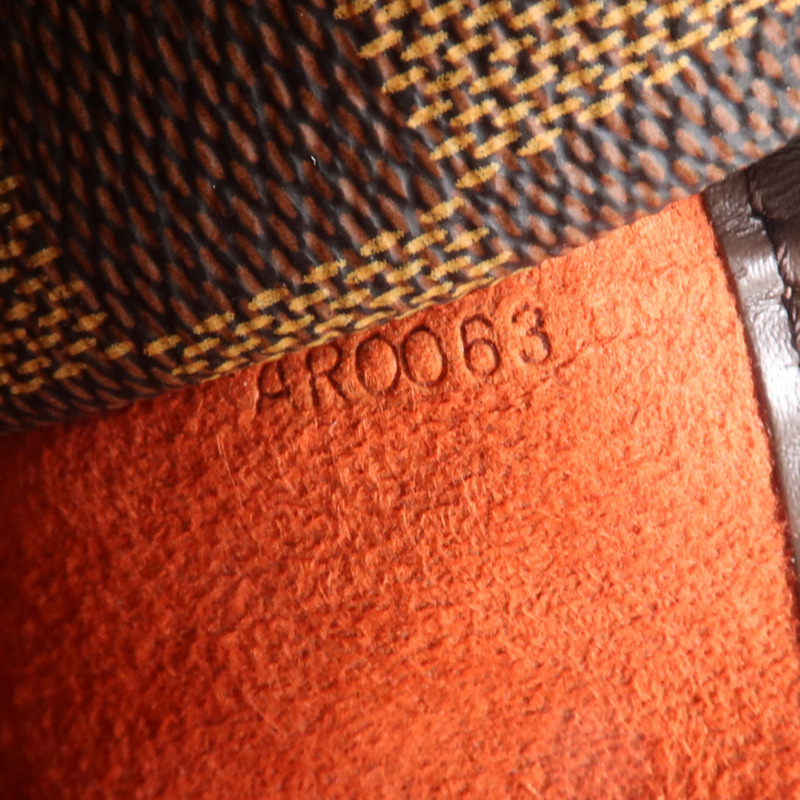 LOUIS VUITTON Damier Sarria Horizontal金扣手挽袋-14