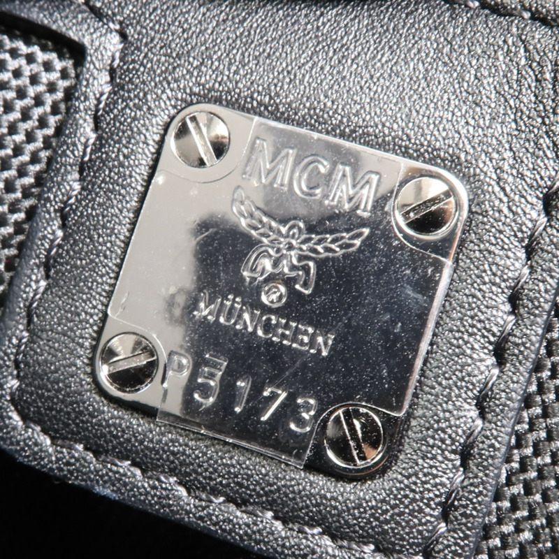 MCM 塗層帆布Pouch手拿包-9