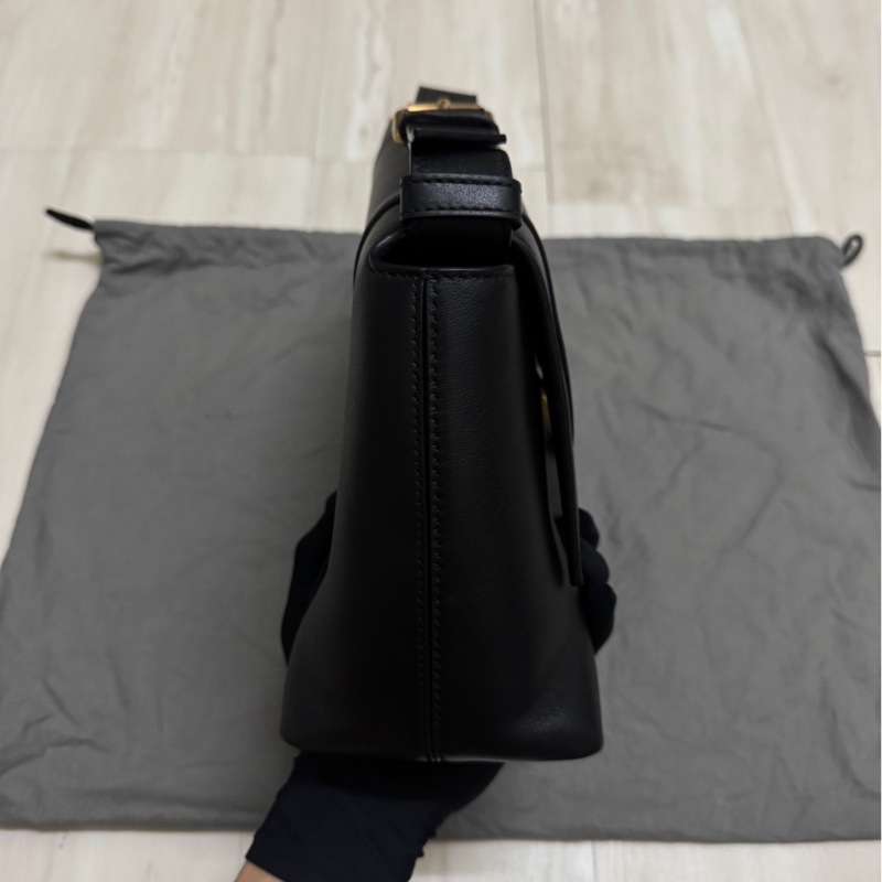 balenciaga downtown金扣牛皮沙漏包-2