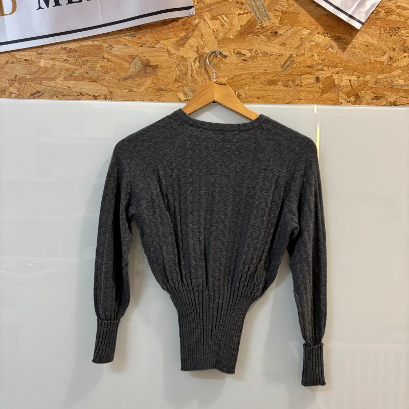 【美收精品】HERMES 灰色針織毛衣 4-131【隔月月中將轉賣至日本 上架期限30天】-1