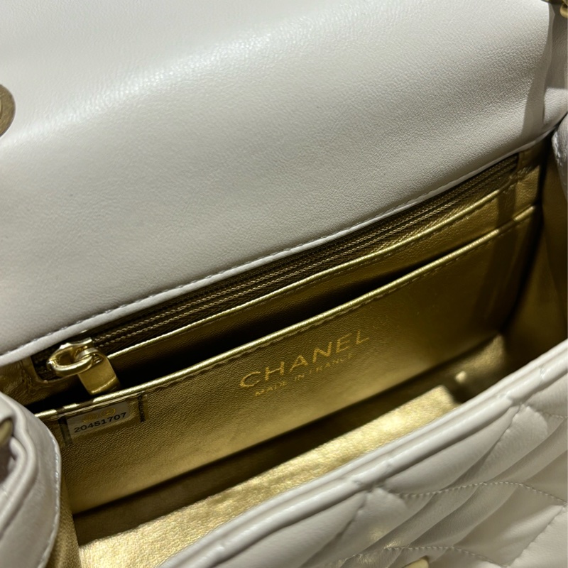 Chanel 香奈兒 淡金logo金球羊皮方胖斜背包-17cm-9