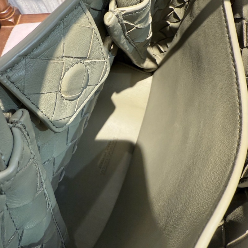 BV编织洞石绿色 Andiamo 小号-6