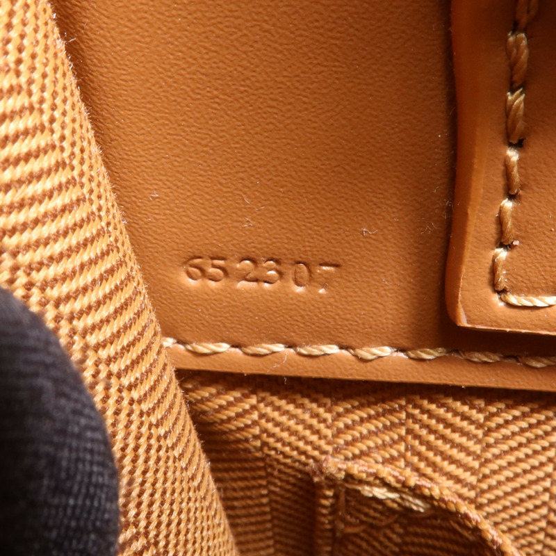 LOEWE 牛皮皮革Standard A5 Tote金扣手挽肩背兩用袋-5