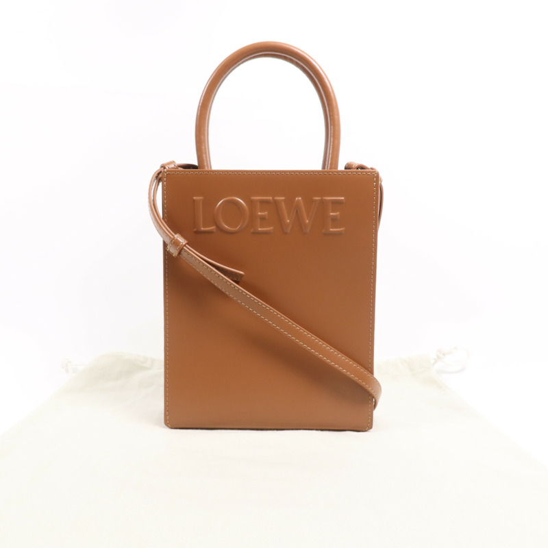 LOEWE 牛皮皮革Standard A5 Tote金扣手挽肩背兩用袋-6