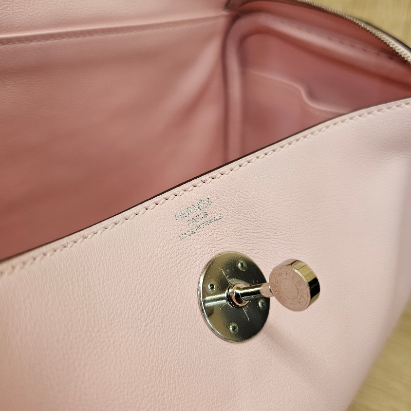 [實品超級美❣️] Hermes櫻花粉Swift皮銀釦Lindy26-18