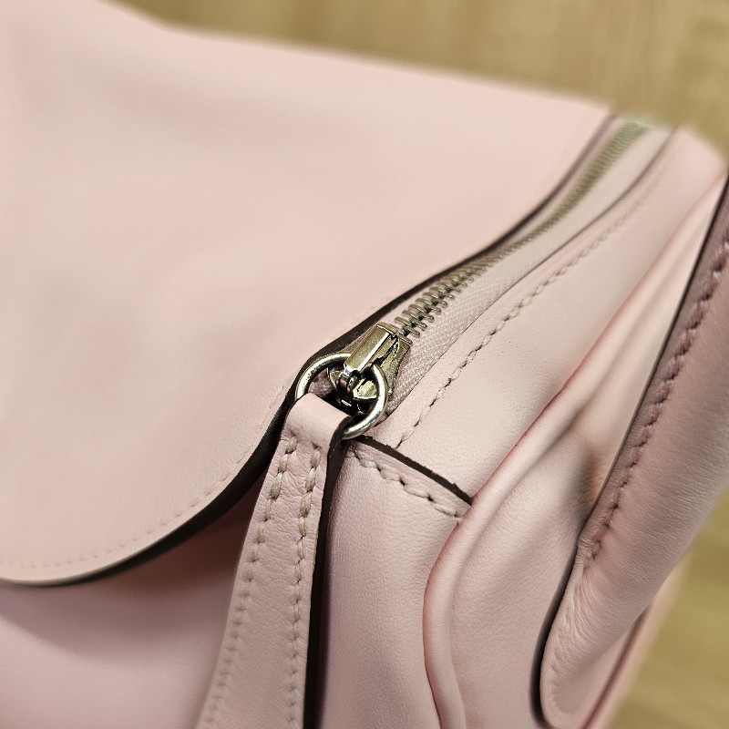 [實品超級美❣️] Hermes櫻花粉Swift皮銀釦Lindy26-23