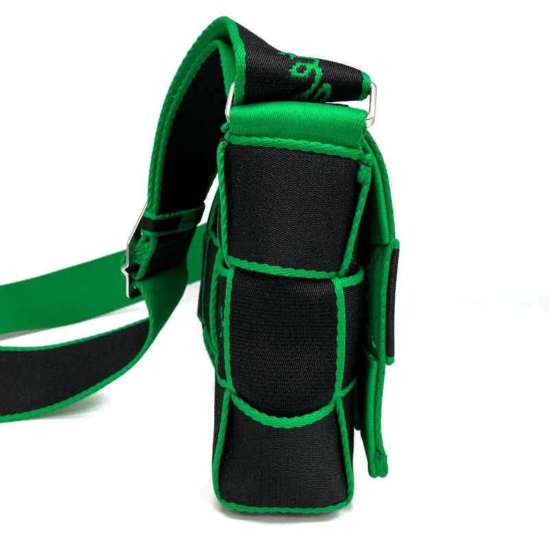 ☆Bottega Veneta寶緹嘉 Cassette Black Green Canvas Shoulder Bag 黑色綠色帆布肩背袋 - 257019039-4